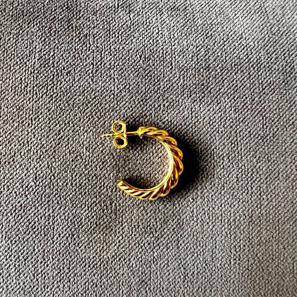 Single Mejuri Gold Vermeil Croissant Dome Hoop Earring